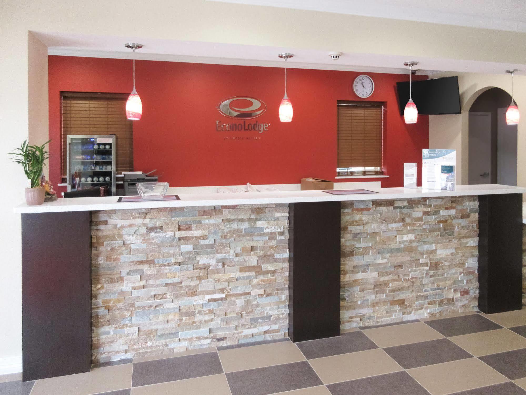 Scottish Inns & Suites Spring - Houston North Exteriör bild