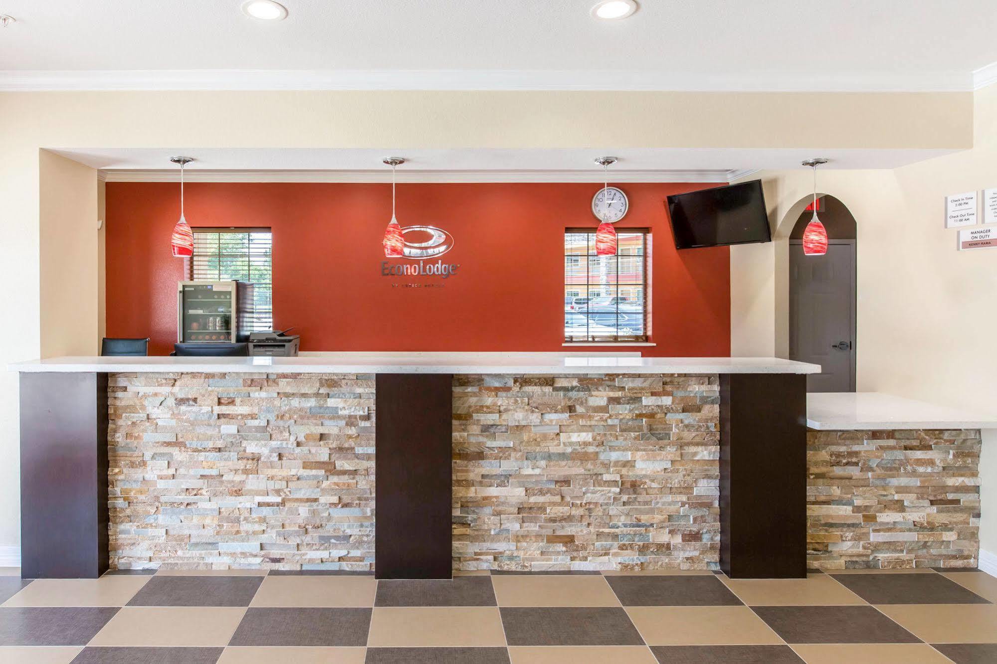 Scottish Inns & Suites Spring - Houston North Exteriör bild