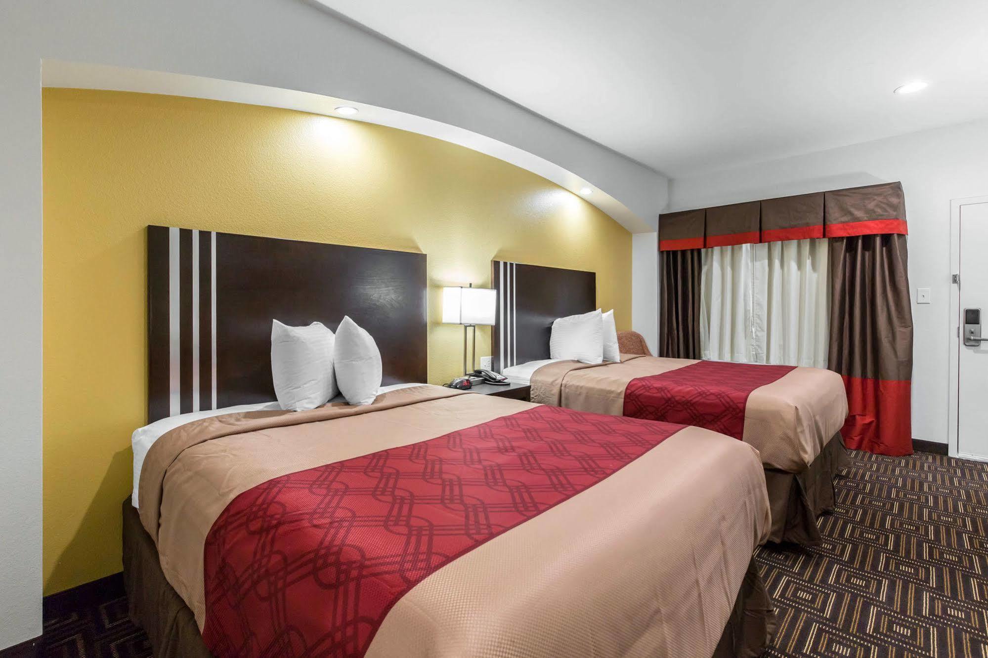 Scottish Inns & Suites Spring - Houston North Exteriör bild