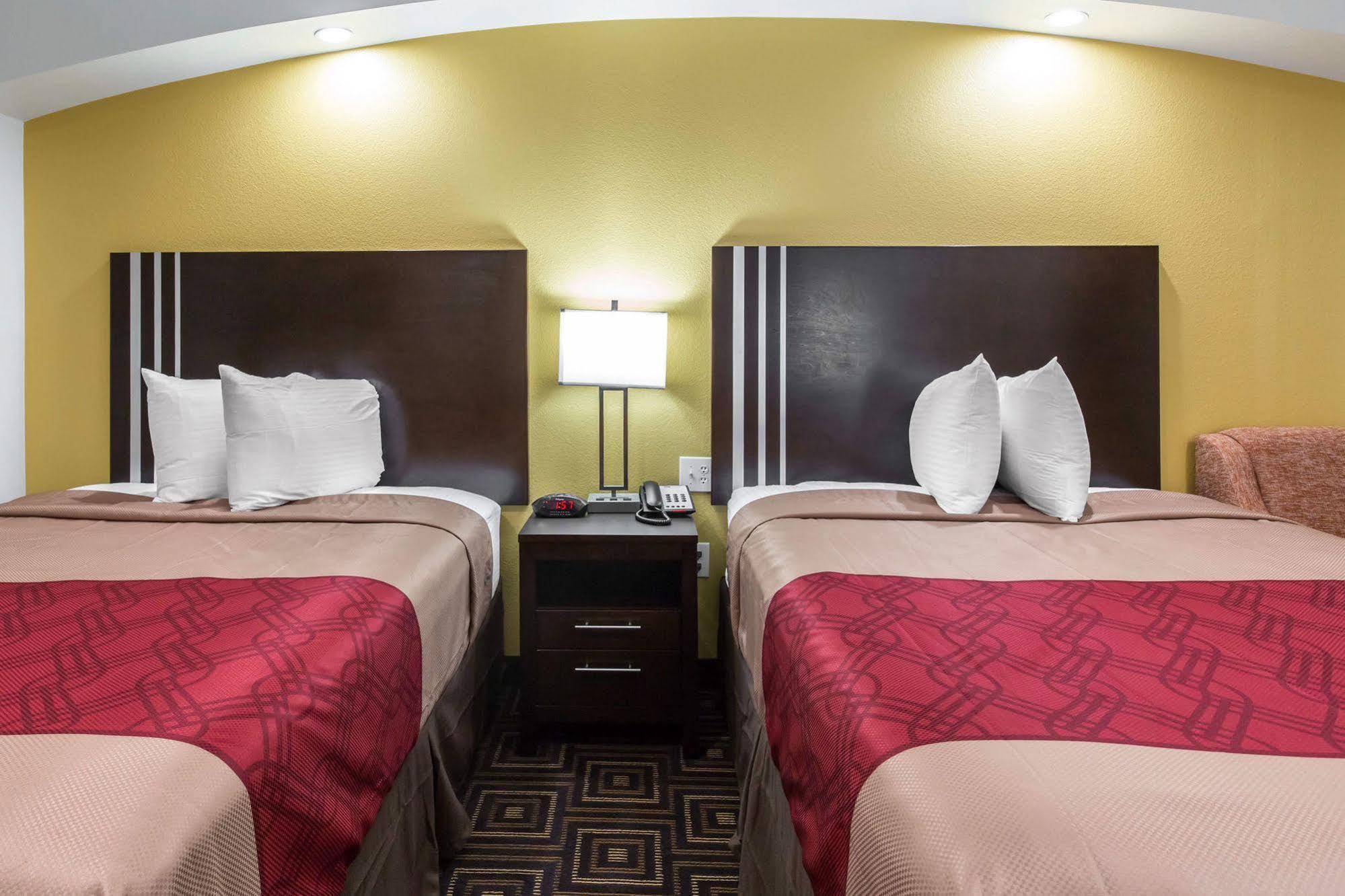 Scottish Inns & Suites Spring - Houston North Exteriör bild
