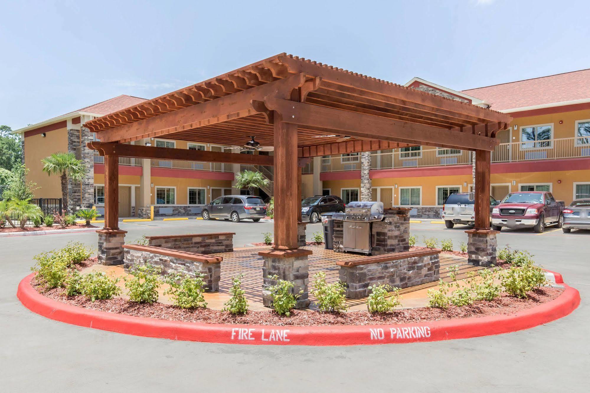 Scottish Inns & Suites Spring - Houston North Exteriör bild